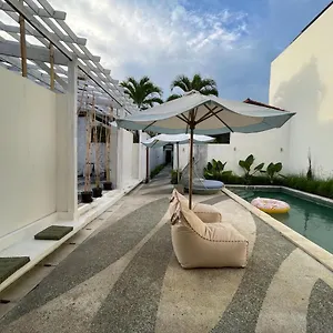 La Belle Villa